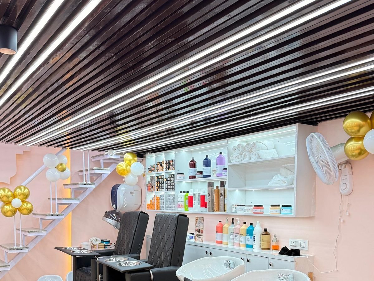 Hair wash station at Magnify By Varsha salon